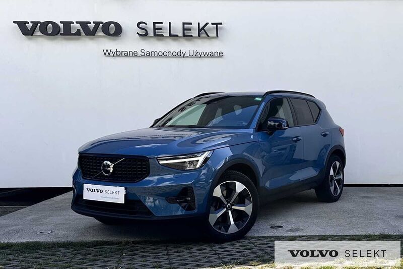 Niebieski Używany 2023 Volvo XC40 SUV | 149 900 zł (Dobra cena) - Obraz 1/3