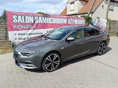 Srebrny Używany 2017 Opel Insignia Country Tourer Kombi | 65 900 zł (Drogi) - Obraz 1/4