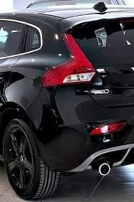 Używany Volvo V40 R-Design 150 KM (110 kW) 2020 Czarny Sedan/Limuzyna