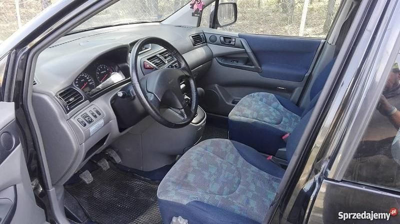 Czarny Używany 1999 Mitsubishi Space Runner Minivan | 6500 zł - Obraz 1/4
