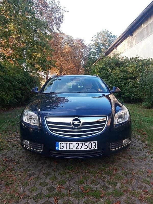 Niebieski Używany 2011 Opel Insignia Kombi | 15 000 zł (Dobra cena) - Obraz 1/4