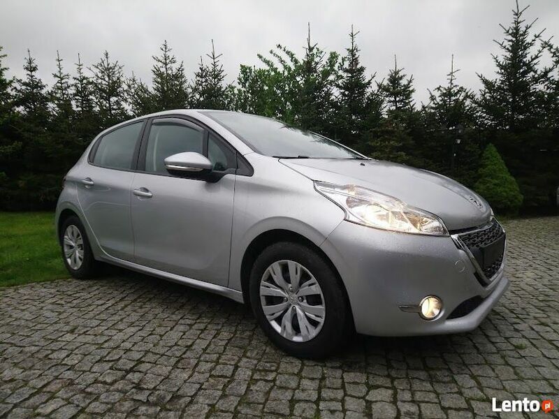 Srebrny Używany 2013 Peugeot 208 Hatchback | 20 900 zł (Uczciwa cena) - Obraz 1/4