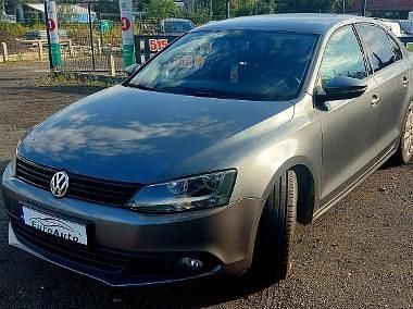 Inny kolor Używany 2011 VW Jetta Sedan/Limuzyna | 21 800 zł (Uczciwa cena) - Obraz 1/4