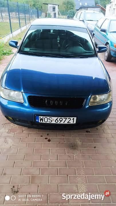 Używany Audi S3 2001 Niebieski Hatchback