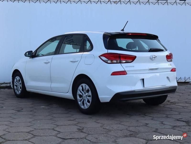 Używany Hyundai i30 2019 Biały Hatchback
