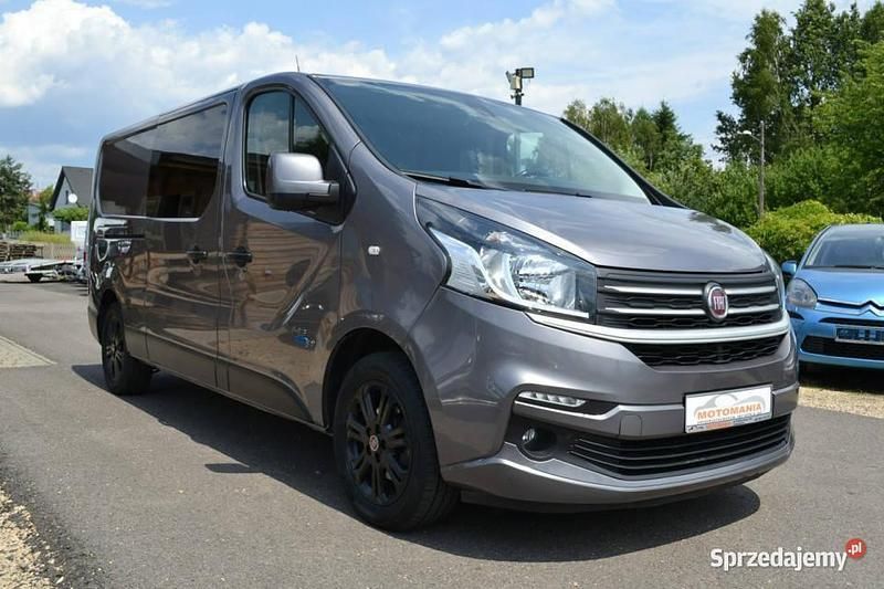 Szary Używany 2018 Fiat Talento Van | 49 999 zł - Obraz 1/4