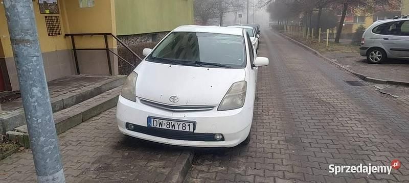 Używany Toyota Prius 2008 Biały Sedan/Limuzyna