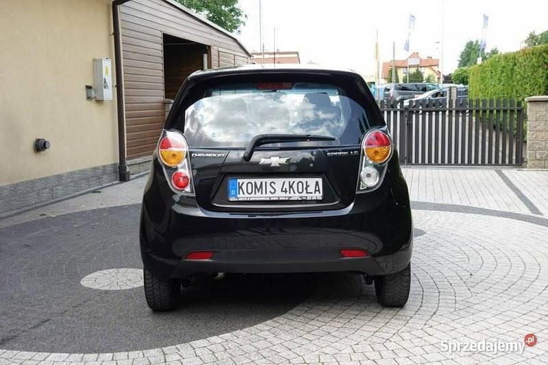 Używany Chevrolet Spark 68 KM (50 kW) 2012 Czarny Hatchback