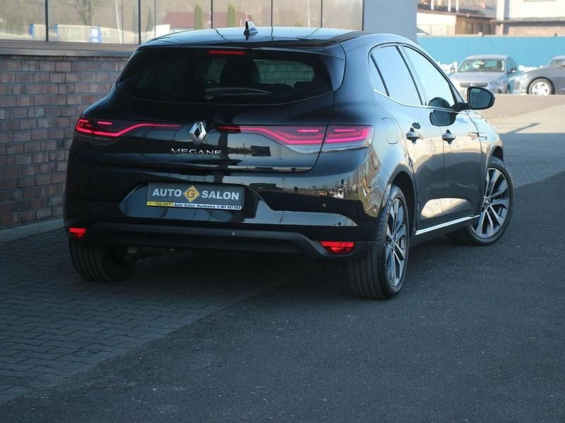 Używany Renault Mégane IV 140 KM (102 kW) 2022 Czarny Hatchback