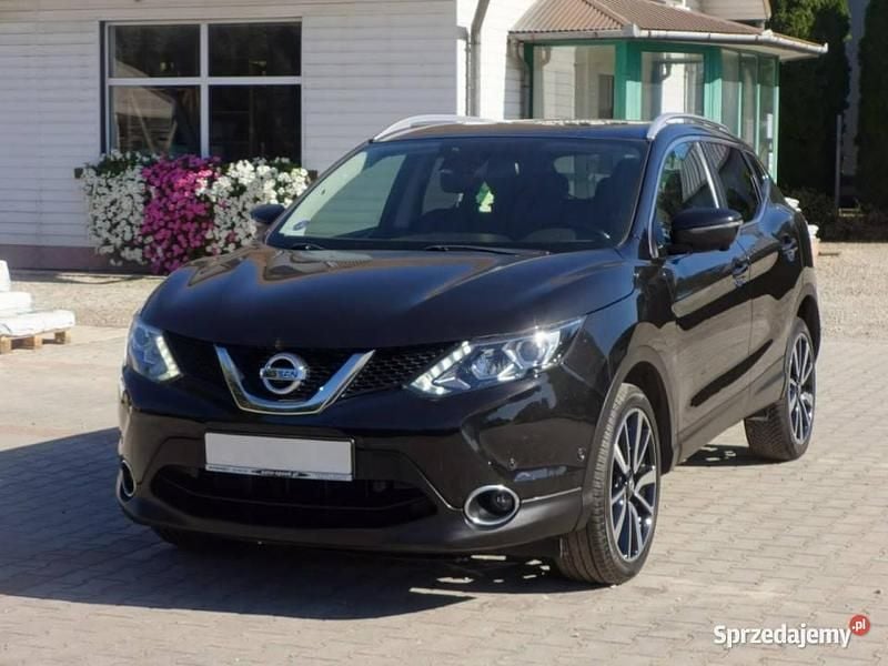 Czarny Używany 2015 Nissan Qashqai 360º SUV | 52 700 zł (Uczciwa cena) - Obraz 1/4