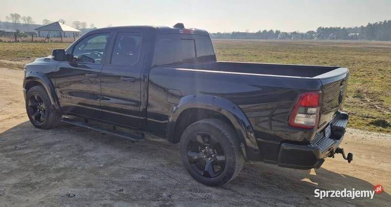 Czarny Używany 2019 Dodge Ram Pickup | 110 000 zł - Obraz 1/4