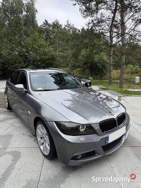 Szary Używany 2011 BMW 330 Sedan/Limuzyna | 36 900 zł (Uczciwa cena) - Obraz 1/4