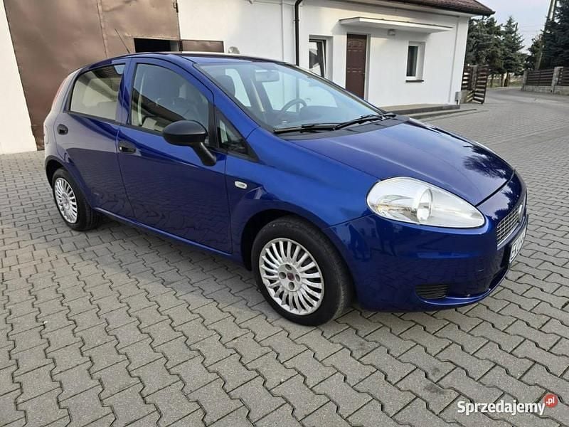 Niebieski (metalik) Używany 2008 Fiat Punto Hatchback | 9900 zł (Uczciwa cena) - Obraz 1/4