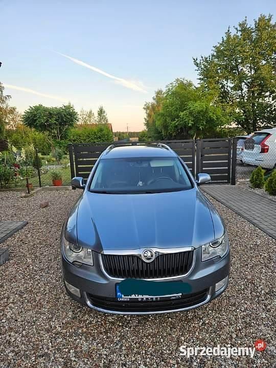 Używany Skoda Superb 140 KM (102 kW) 2012