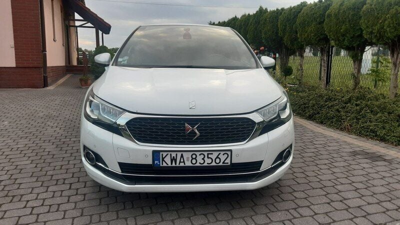Biały Używany 2015 DS Automobiles DS4 Sport Chic Hatchback | 39 900 zł - Obraz 1/4
