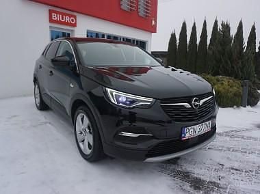 Używany Opel Grandland X 120 KM (88 kW) 2018 Czarny SUV