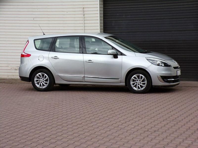 Używany Renault Grand Scénic III 115 KM (84 kW) 2013 Srebrny Minivan