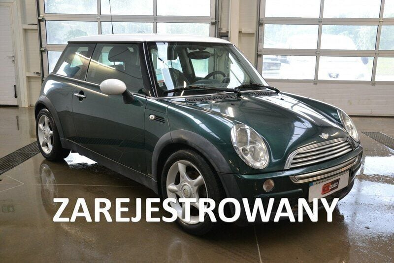 Używany Mini Cooper 116 KM (85 kW) 2002 Zielony ciemny (metalik) Hatchback