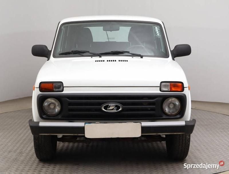Biały Używany 2018 Lada niva SUV | 45 500 zł - Obraz 1/4