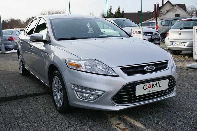 Używany Ford Mondeo 160 KM (117 kW) 2014 Srebrny Sedan/Limuzyna