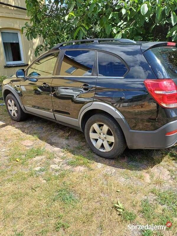 Czarny Używany 2014 Chevrolet Captiva SUV | 45 000 zł - Obraz 1/4