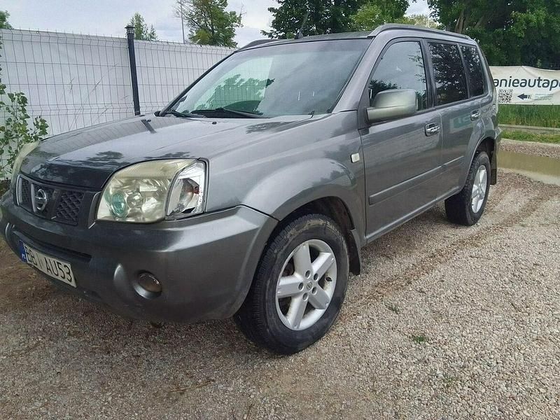 Srebrny (metalik) Używany 2005 Nissan X-Trail SUV | 4999 zł (Super Cena) - Obraz 1/4
