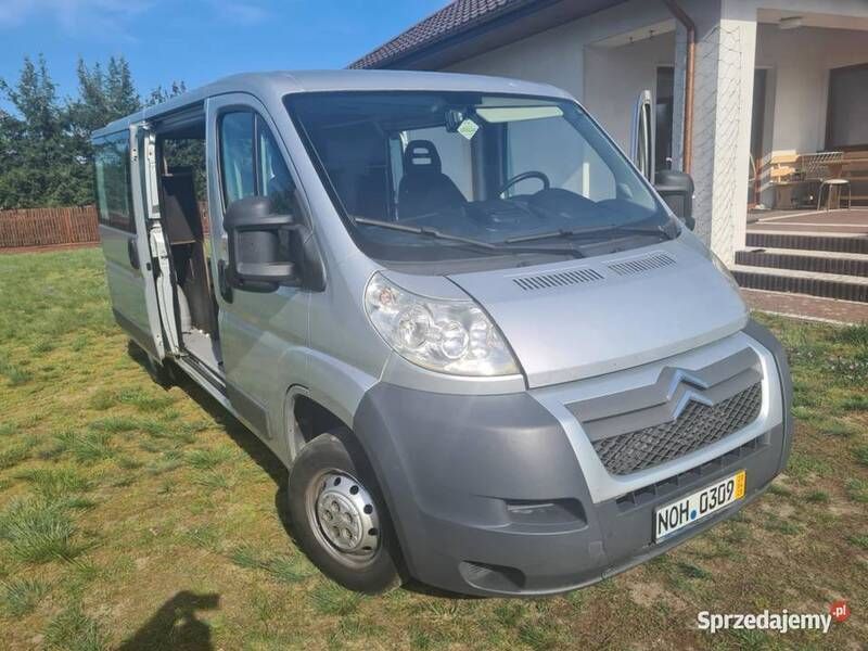 Srebrny Używany 2014 Citroën Jumper Minivan | 25 999 zł - Obraz 1/4
