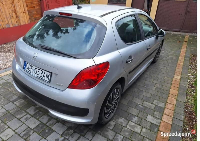 Srebrny Używany 2009 Peugeot 207 Hatchback | 9800 zł (Uczciwa cena) - Obraz 1/3