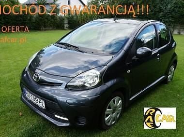 Szary Używany 2012 Toyota Aygo Hatchback | 16 999 zł (Uczciwa cena) - Obraz 1/4