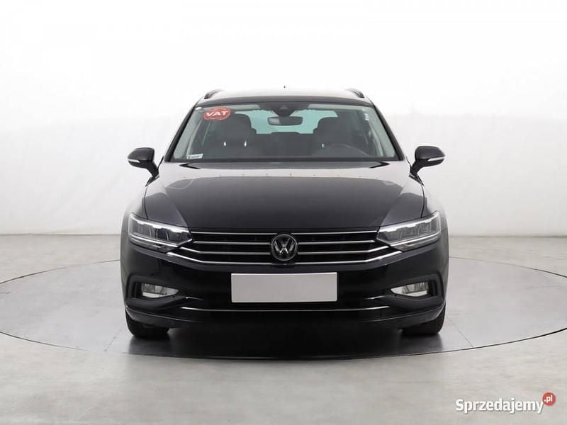 Czarny Używany 2019 VW Passat Kombi | 78 999 zł (Uczciwa cena) - Obraz 1/4