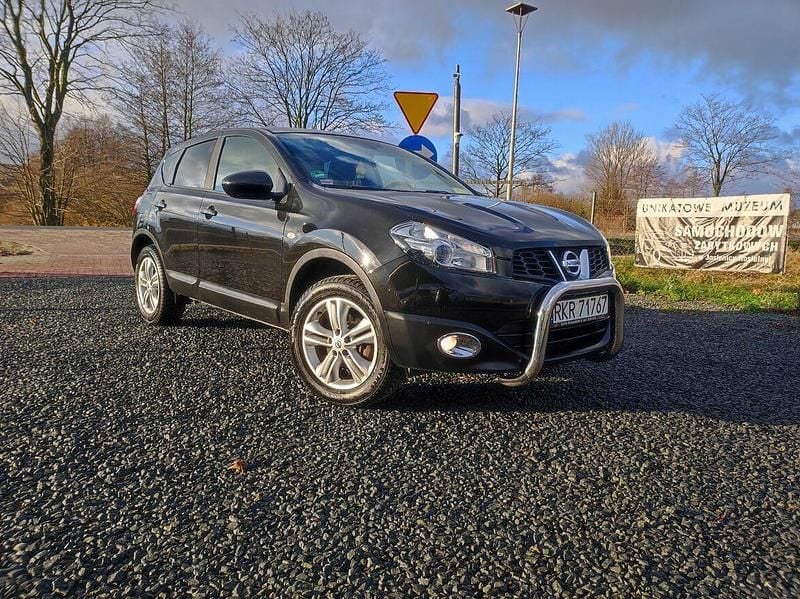 Czarny Używany 2011 Nissan Qashqai SUV | 39 800 zł (Uczciwa cena) - Obraz 1/4