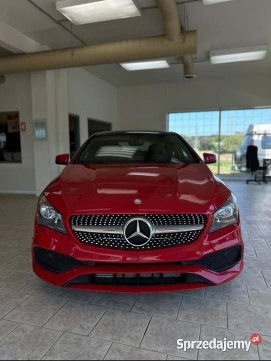 Czerwony Używany 2017 Mercedes CLA250 Sedan/Limuzyna | 56 500 zł (Super Cena) - Obraz 1/4