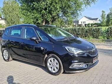 Czarny Używany 2017 Opel Zafira Minivan | 47 900 zł (Uczciwa cena) - Obraz 1/4