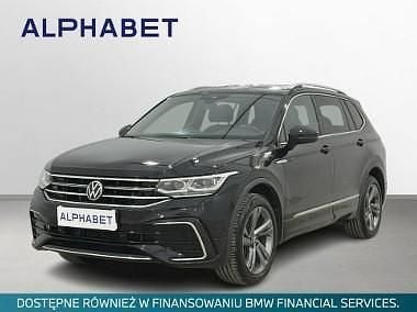 Czarny Używany 2023 VW Tiguan R-line SUV | 147 900 zł - Obraz 1/4
