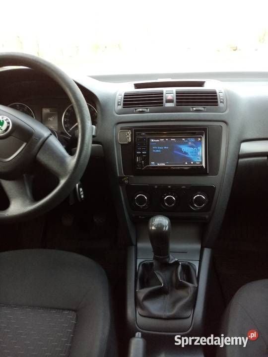 Używany Skoda Octavia 2010 Czarny Hatchback