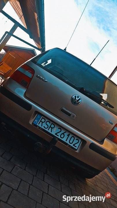 Używany VW Golf IV 2002 Złoty Hatchback