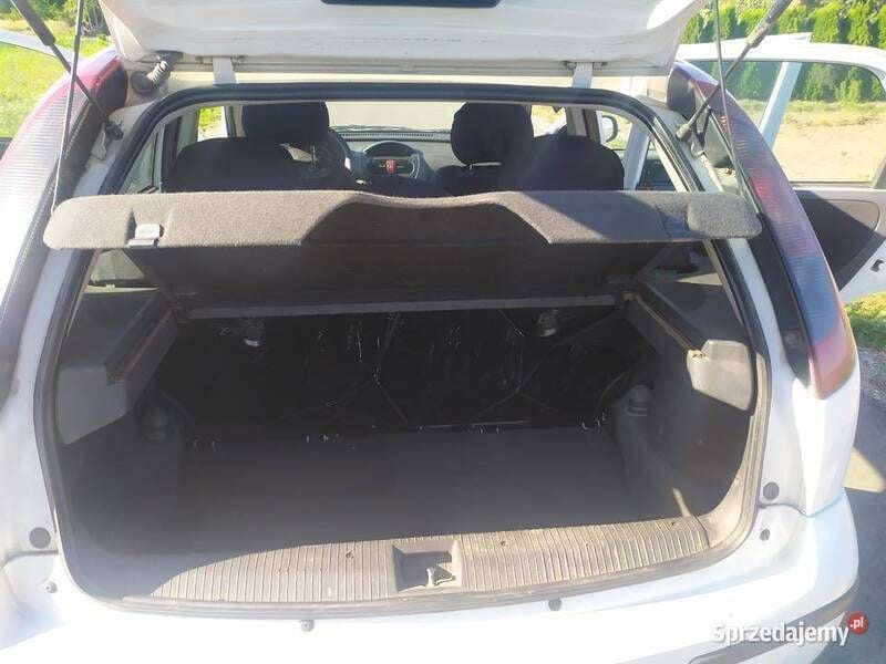 Używany Opel Corsa 2005 Biały Hatchback