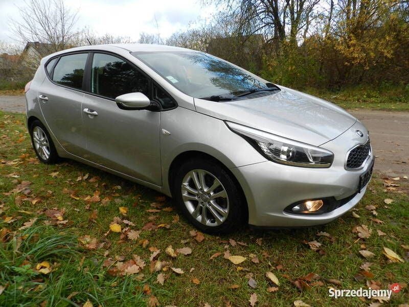Srebrny Używany 2015 Kia Ceed Hatchback | 37 900 zł - Obraz 1/4