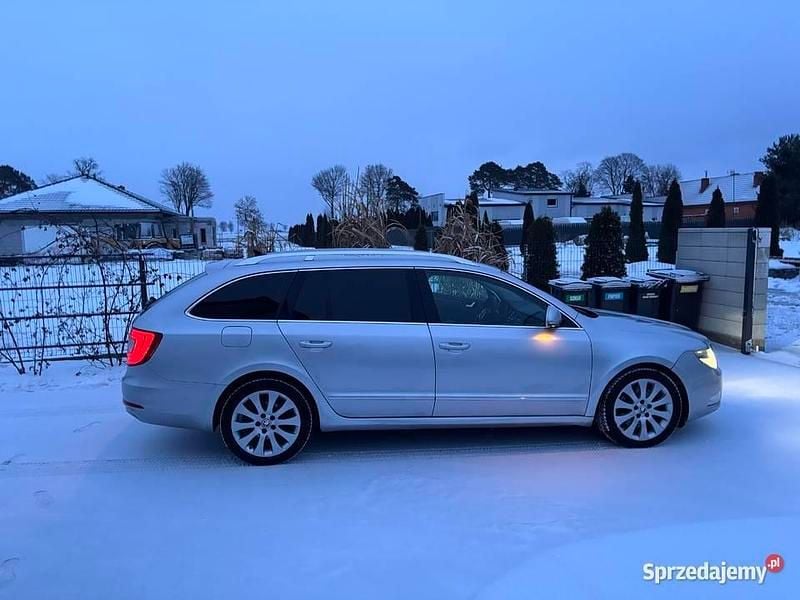 Używany Skoda Superb 170 KM (125 kW) 2010