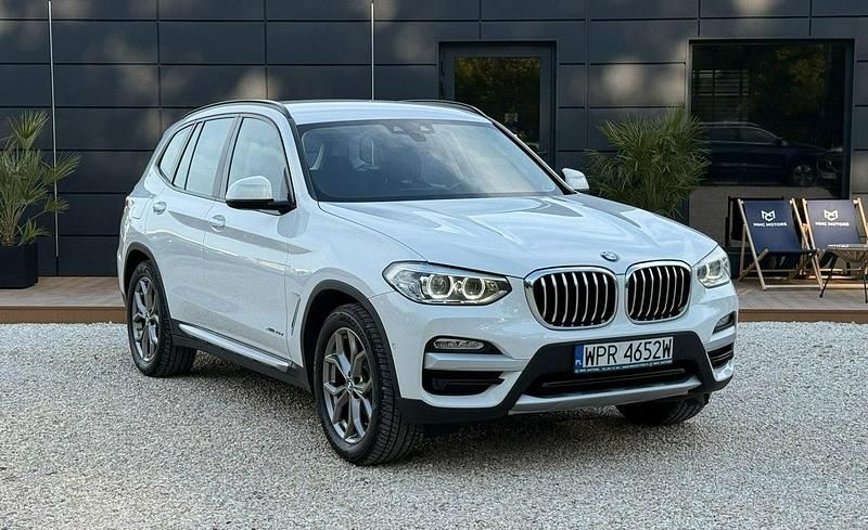 Biały (metalik) Używany 2017 BMW X3 SUV | 99 800 zł (Uczciwa cena) - Obraz 1/3