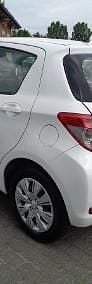 Używany Toyota Yaris 69 KM (50 kW) 2013 Biały Hatchback