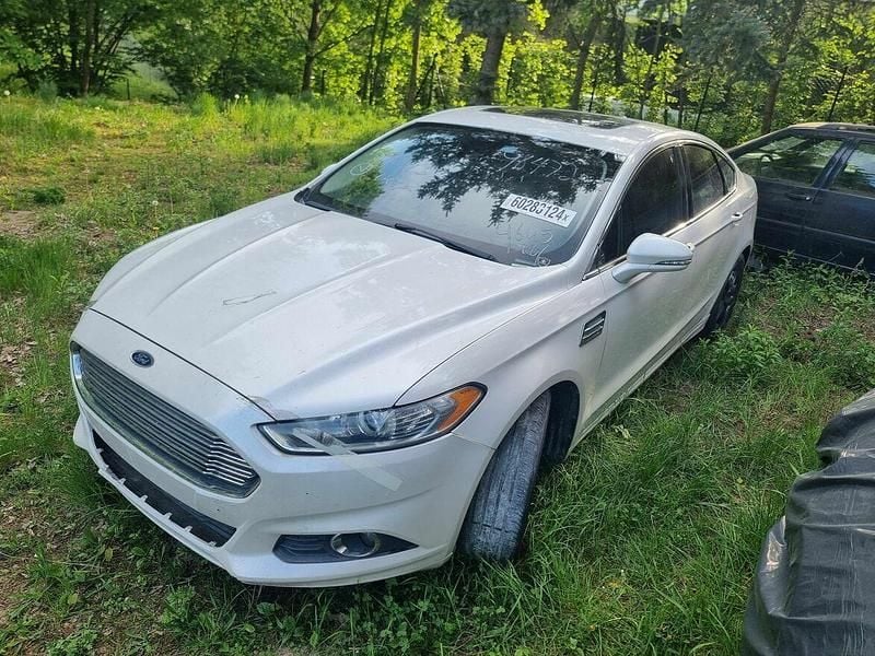 Używany Ford Fusion 2013 Biały Sedan/Limuzyna