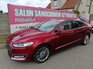 Czerwony Używany 2018 Ford Mondeo Vignale Sedan/Limuzyna | 86 900 zł (Drogi) - Obraz 1/4
