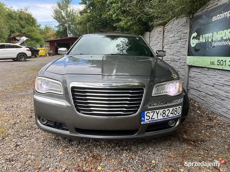 Używany Chrysler 300C 2012 Szary Sedan/Limuzyna