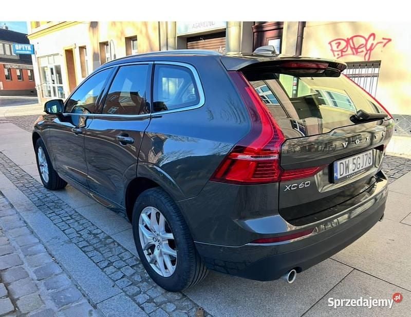 Używany Volvo XC60 2019 Brązowy SUV