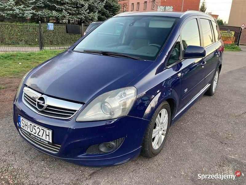 Niebieski Używany 2010 Opel Zafira Hatchback | 6700 zł (Uczciwa cena) - Obraz 1/4