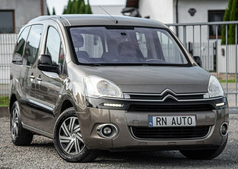 Złoty Używany 2012 Citroën Berlingo Minivan | 31 700 zł (Dość drogi) - Obraz 1/4