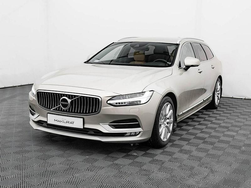 Używany Volvo V90 Inscription 190 KM (139 kW) 2018 Beżowy Kombi