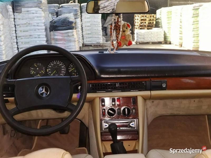 Używany Mercedes S280 1982 Brązowy Sedan/Limuzyna