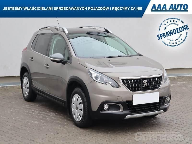 Używany Peugeot 2008 2016 Czerwony SUV